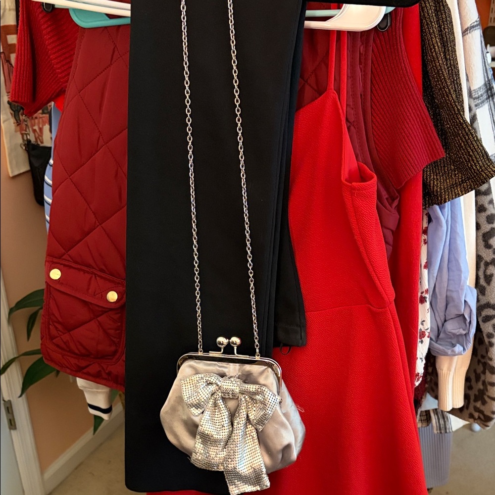 Claire's Silver Bow Clutch
